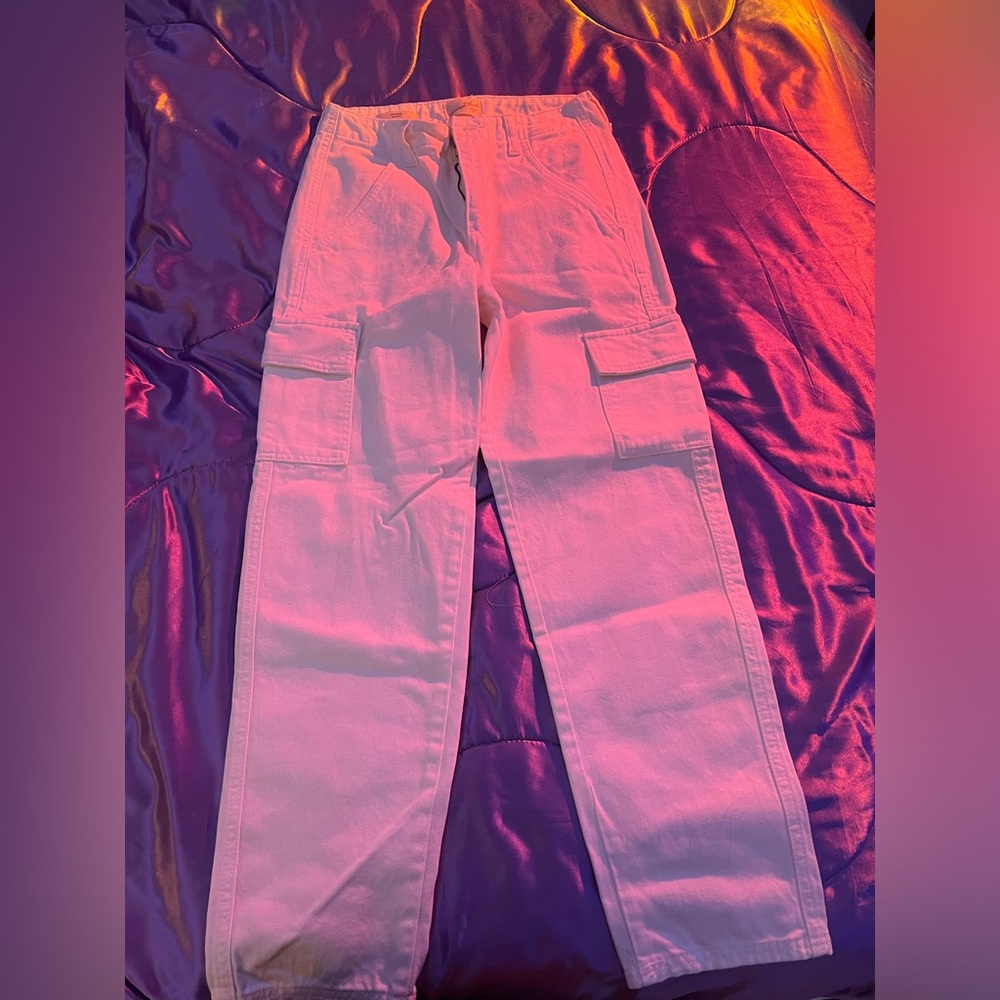 White Universal Thread boyfriend jeans #boyfriendjeans
